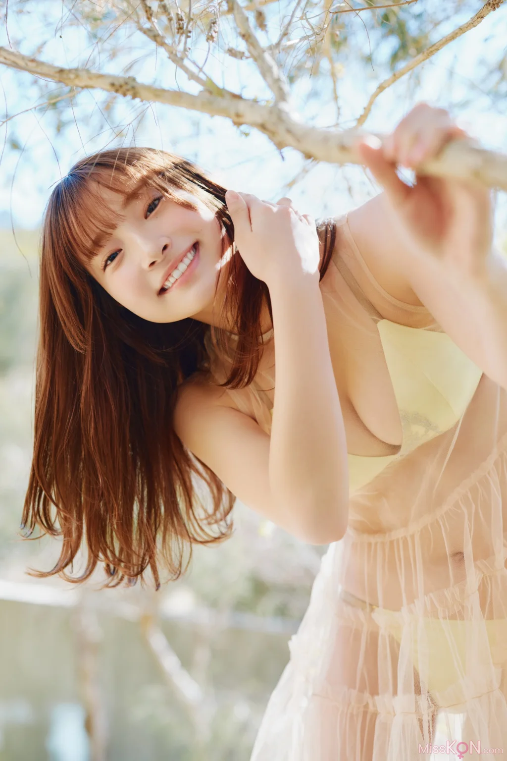 Natsuki Satonaka (里仲菜月)_ FRIDAYデジタル写真集 おとなっちゃん！ｖｏｌ．１