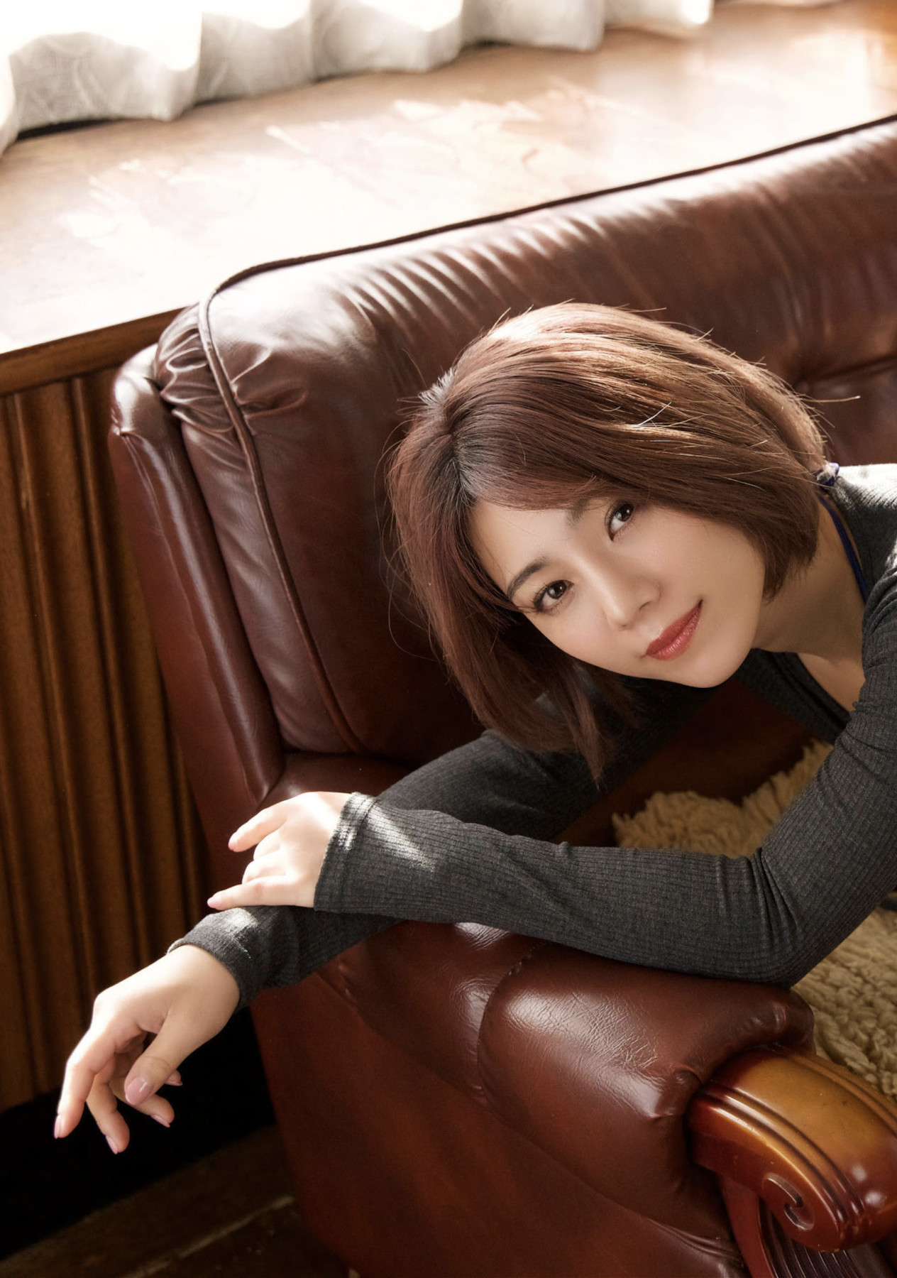 Narumi Okawa 大川成美, 写真集 小春日の今宵に Chapter.01 (ビビットキャスト)
