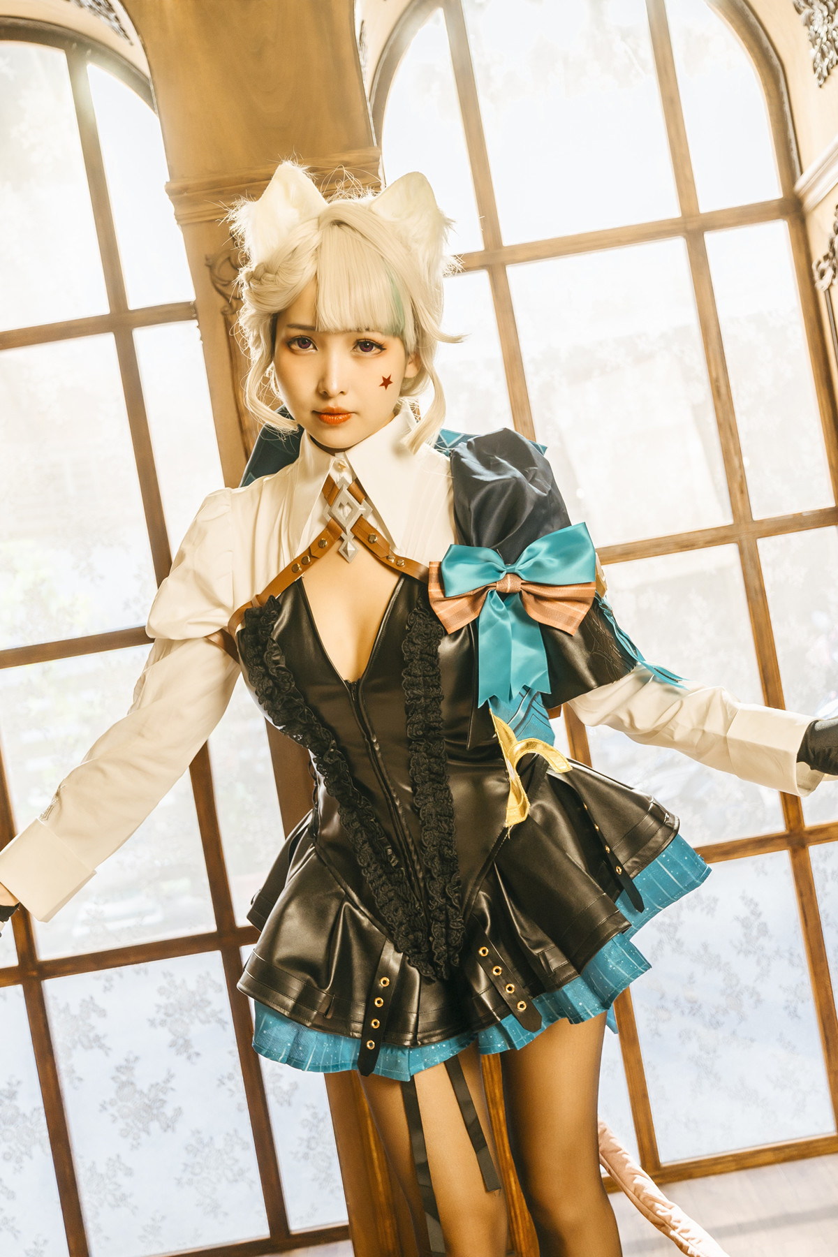 慕慕Momo, ヌード写真集 原神 Genshin 琳妮特的色情魔術 室内