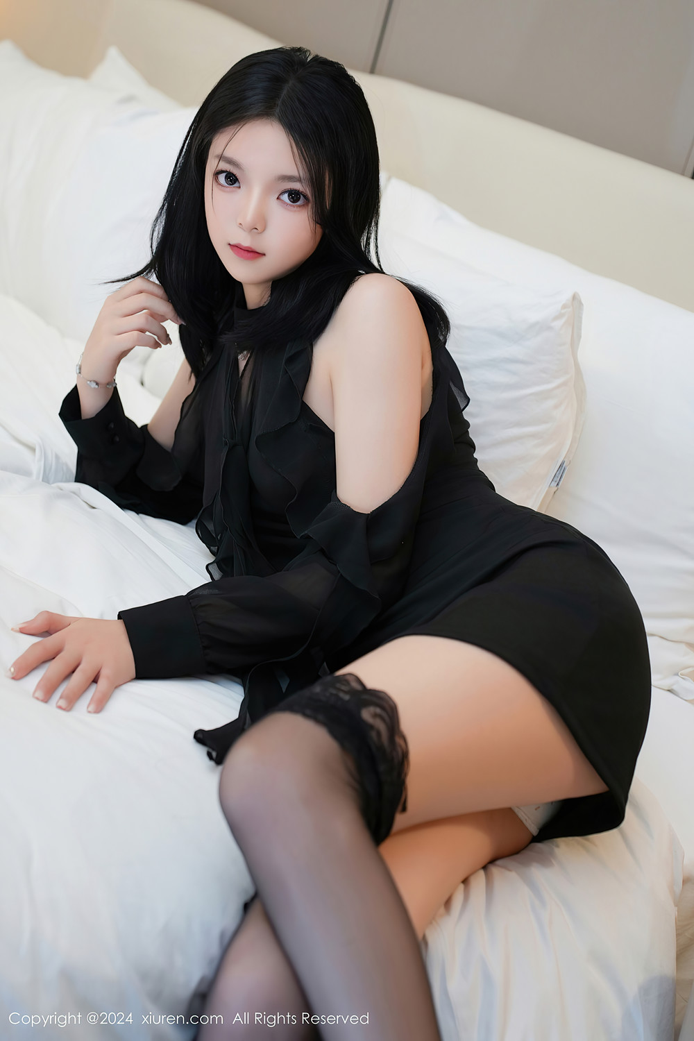 XiuRen秀人网 No.8651 唐心心TangXinxin