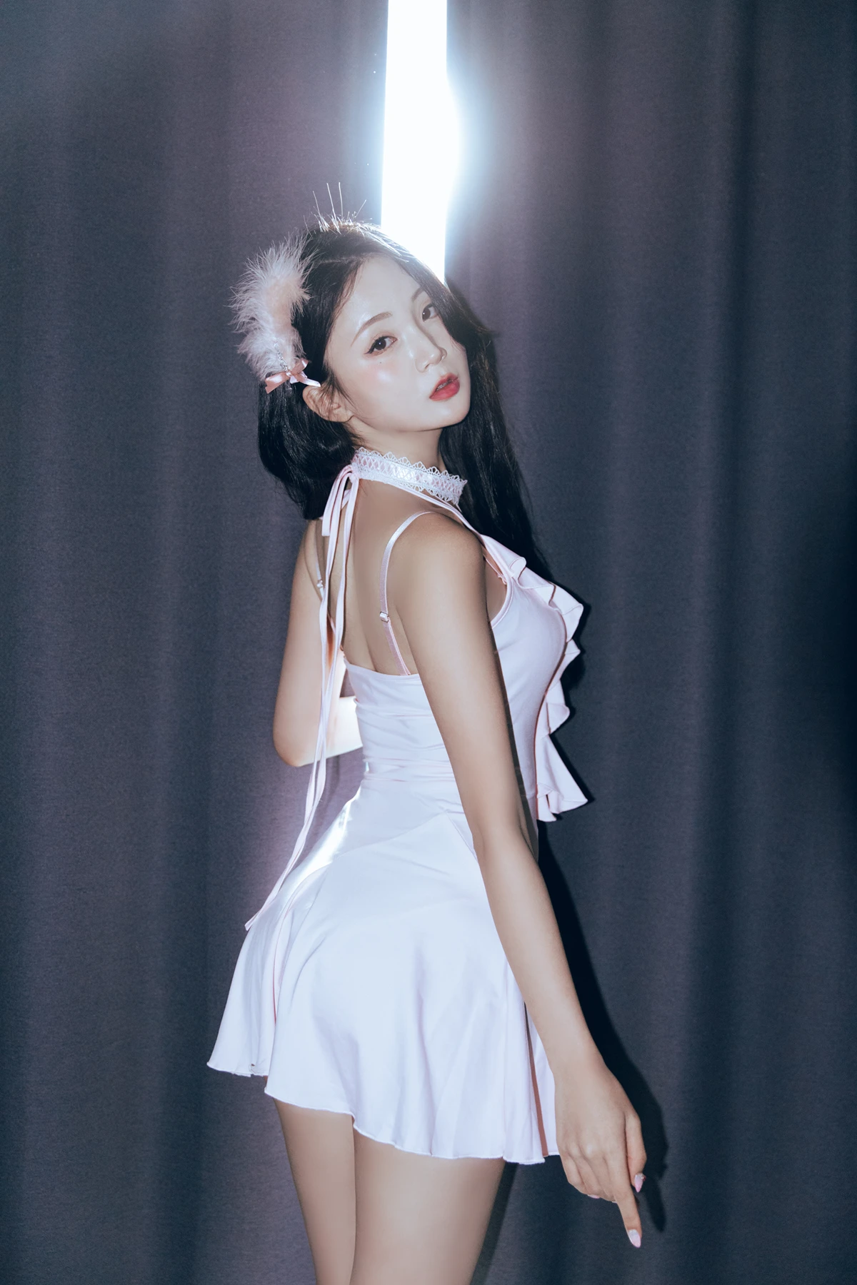 Hanseul 한슬, PhotoBook 「Black Swan」 Set.01