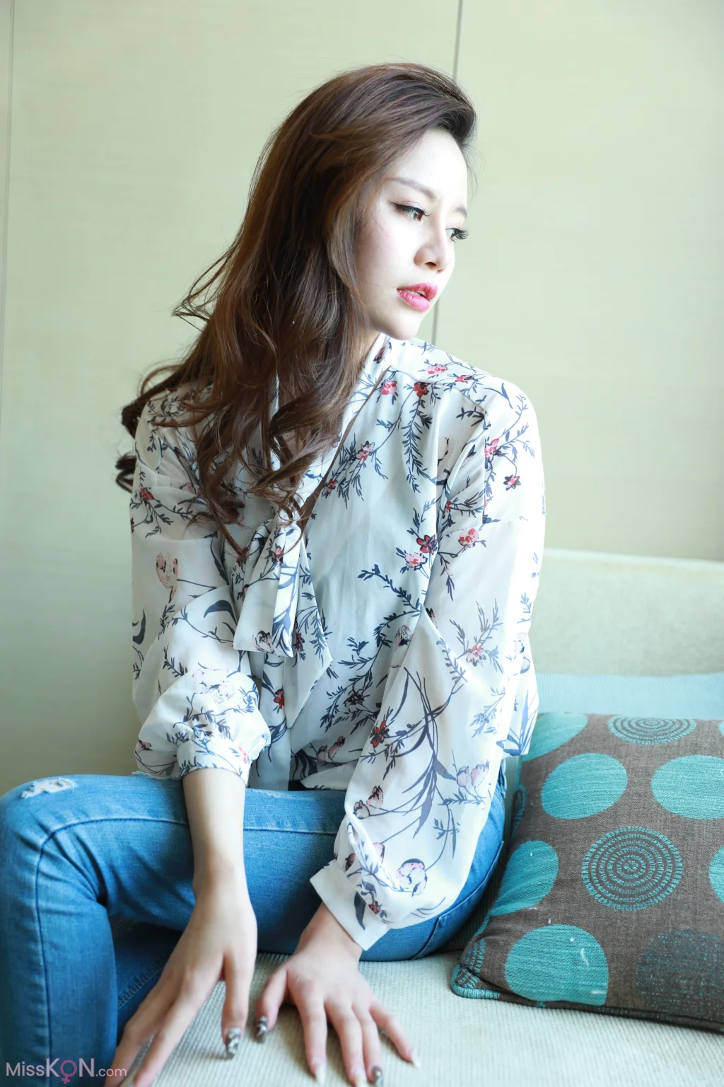 [Private Photoshoot] 戴薇_ 气质御姐 全尺度超清私拍