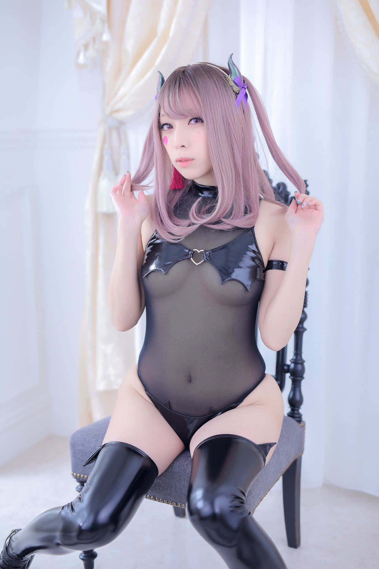Saki Miyamoto 宮本彩希, 写真集 魅惑の彩希ゅばす Set.02
