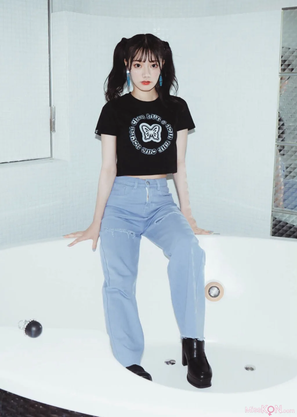 Rena Miyashita (宫下玲奈)_ Escape