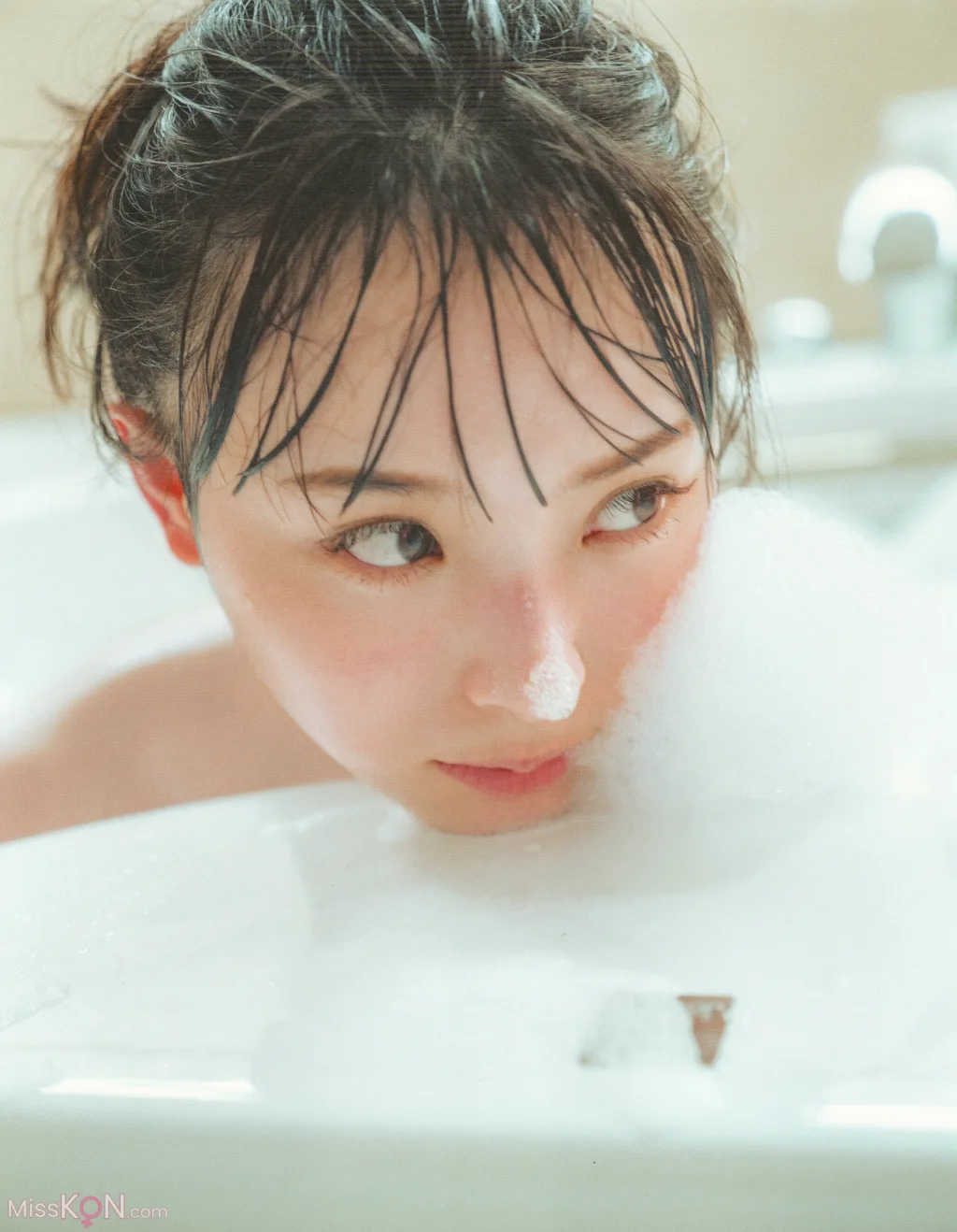 Umeyama Cocona (梅山恋和)_ 1st写真集 恋する人