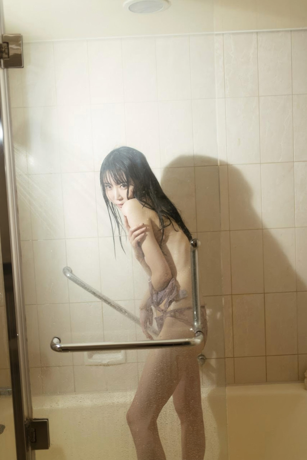 Nananano 七菜乃, ヌード写真集 「Lumiere」 Set.01