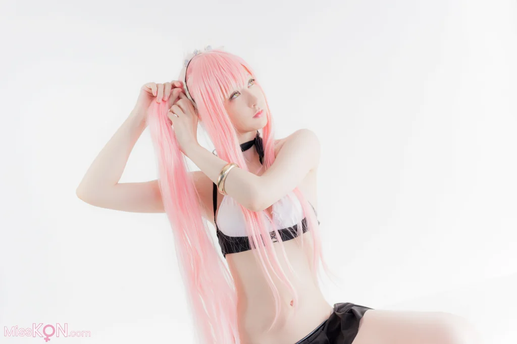 Coser@Reku Momoiro (桃色れく)_ 愛しなさい♡GB達！