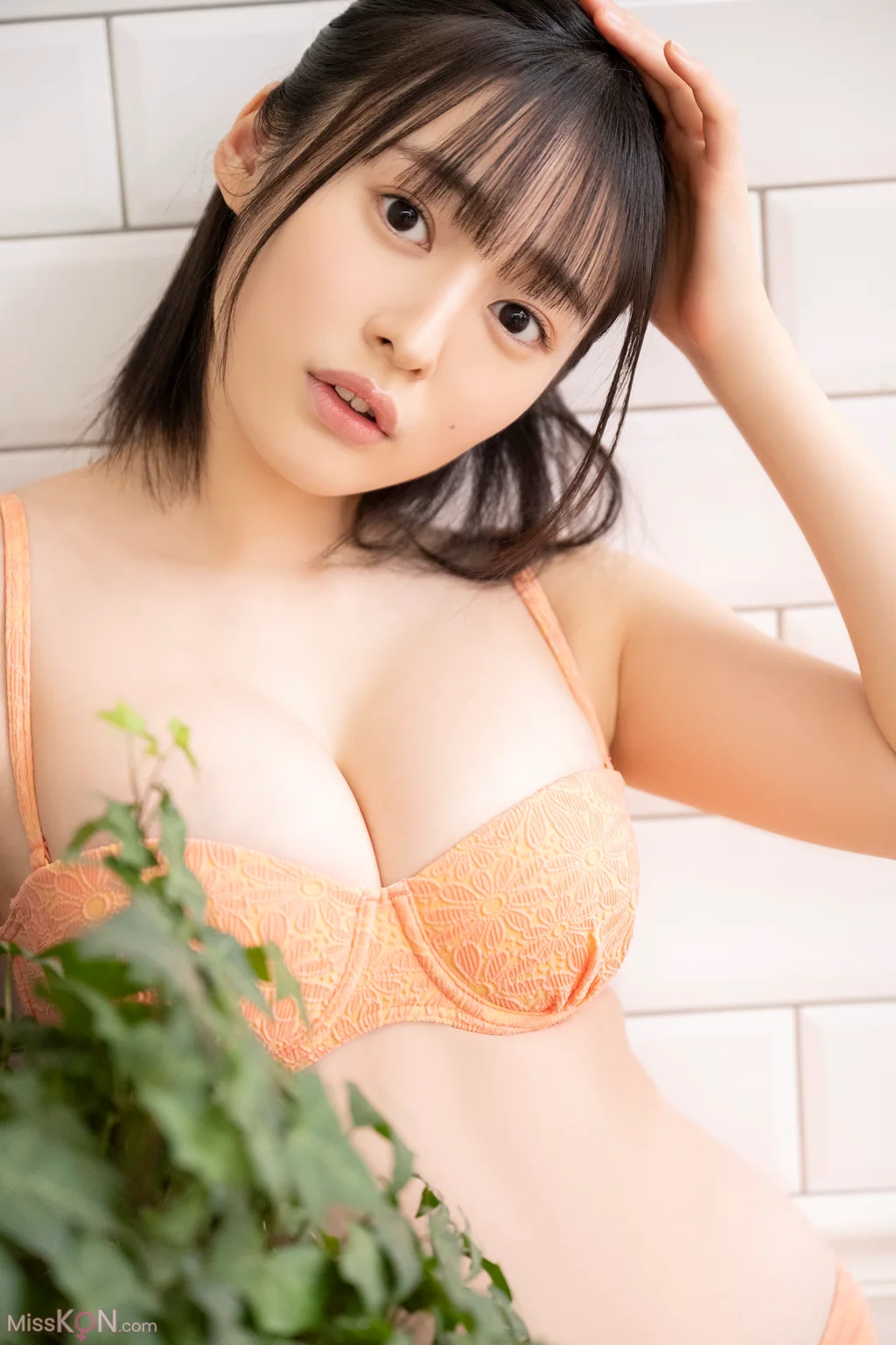 Miu Shirahama (白濱美兎)_ 漫画アクションデジタル写真集 「Pure White」