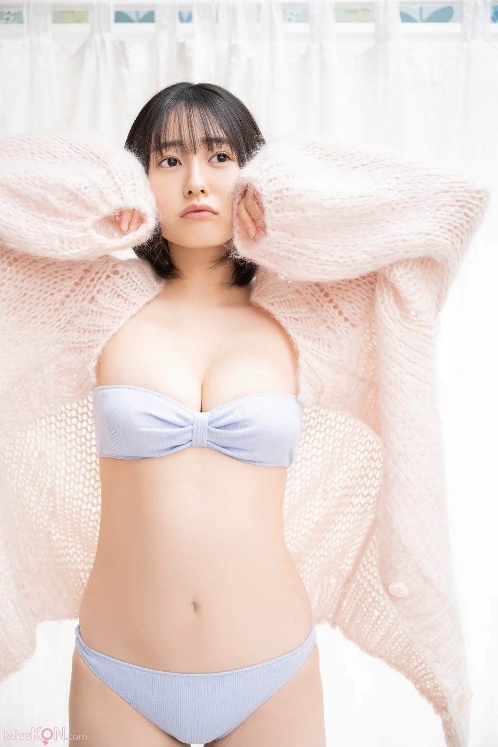 Miu Shirahama (白濱美兎)_ 漫画アクションデジタル写真集 「Pure White」