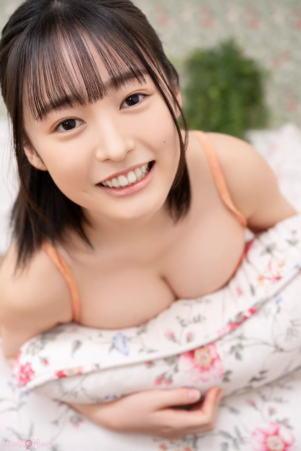 Miu Shirahama (白濱美兎)_ 漫画アクションデジタル写真集 「Pure White」