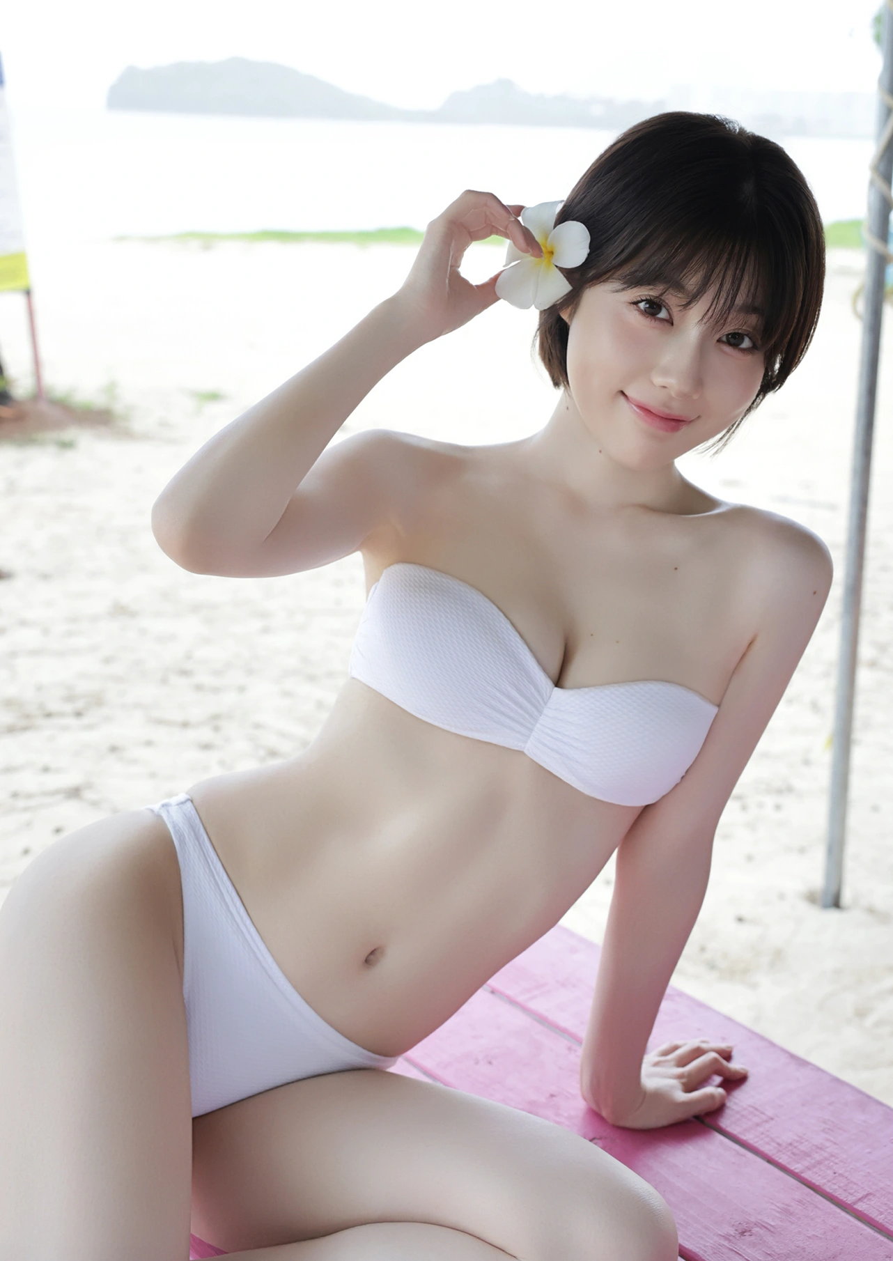 Karin Isobe 礒部花凜, Young Jump 2025 No.42 (ヤングジャンプ 2025年42号)