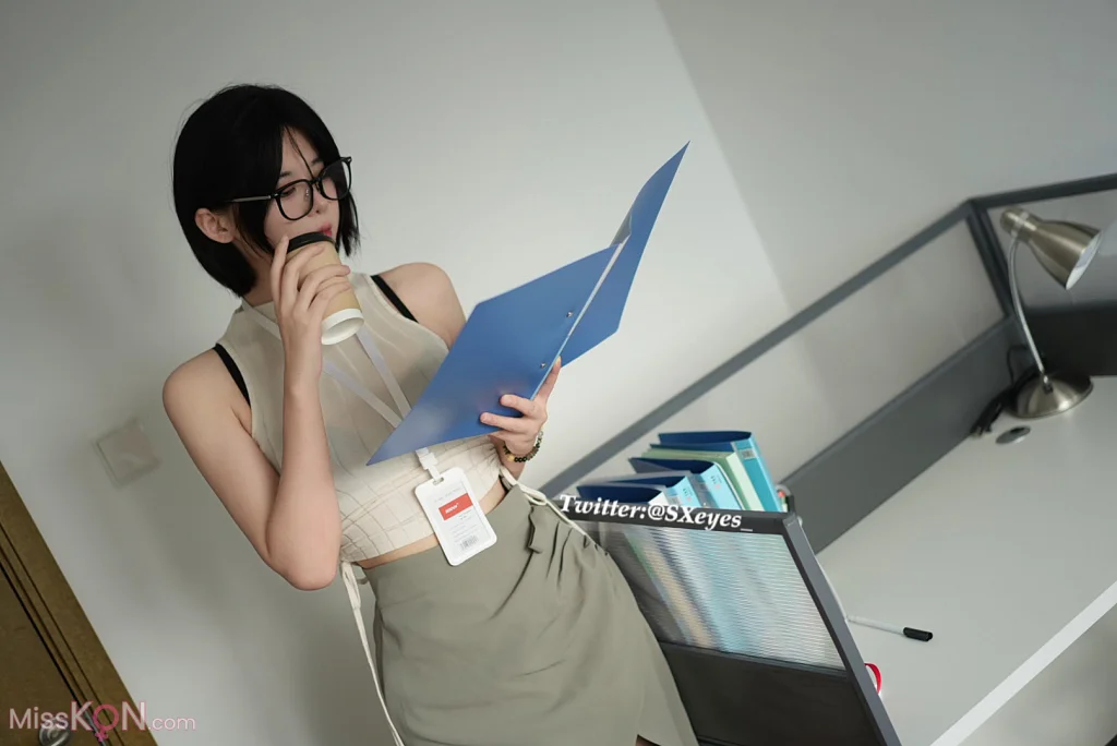 Coser@眼酱大魔王w_ Fantia 2023年12月订阅 10 Coser@眼酱大魔王w_ Fantia 2023年12月订阅