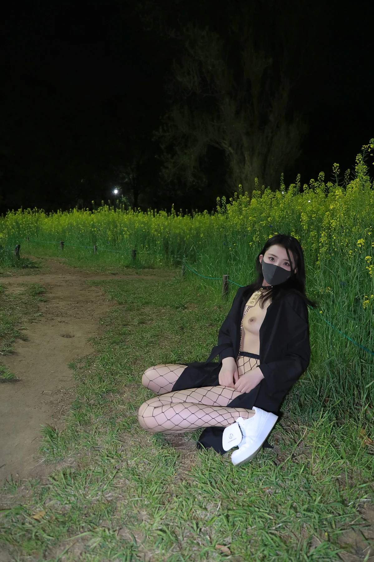 李佳LiJia – 户外花田 Outdoor flower fields