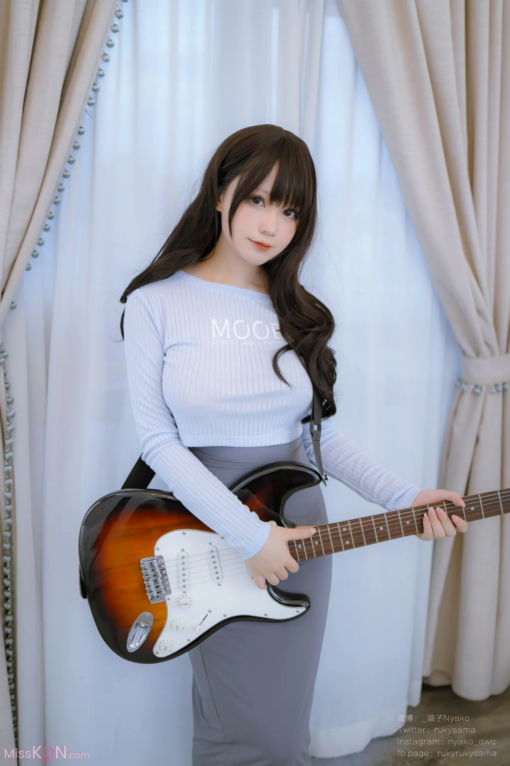 Coser@Nyako喵子_ 吉他妹妹连衣裙