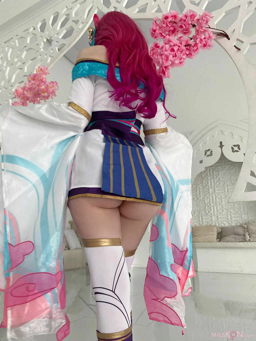 Coser@Ulichan_ Ahri Spirit Blossom