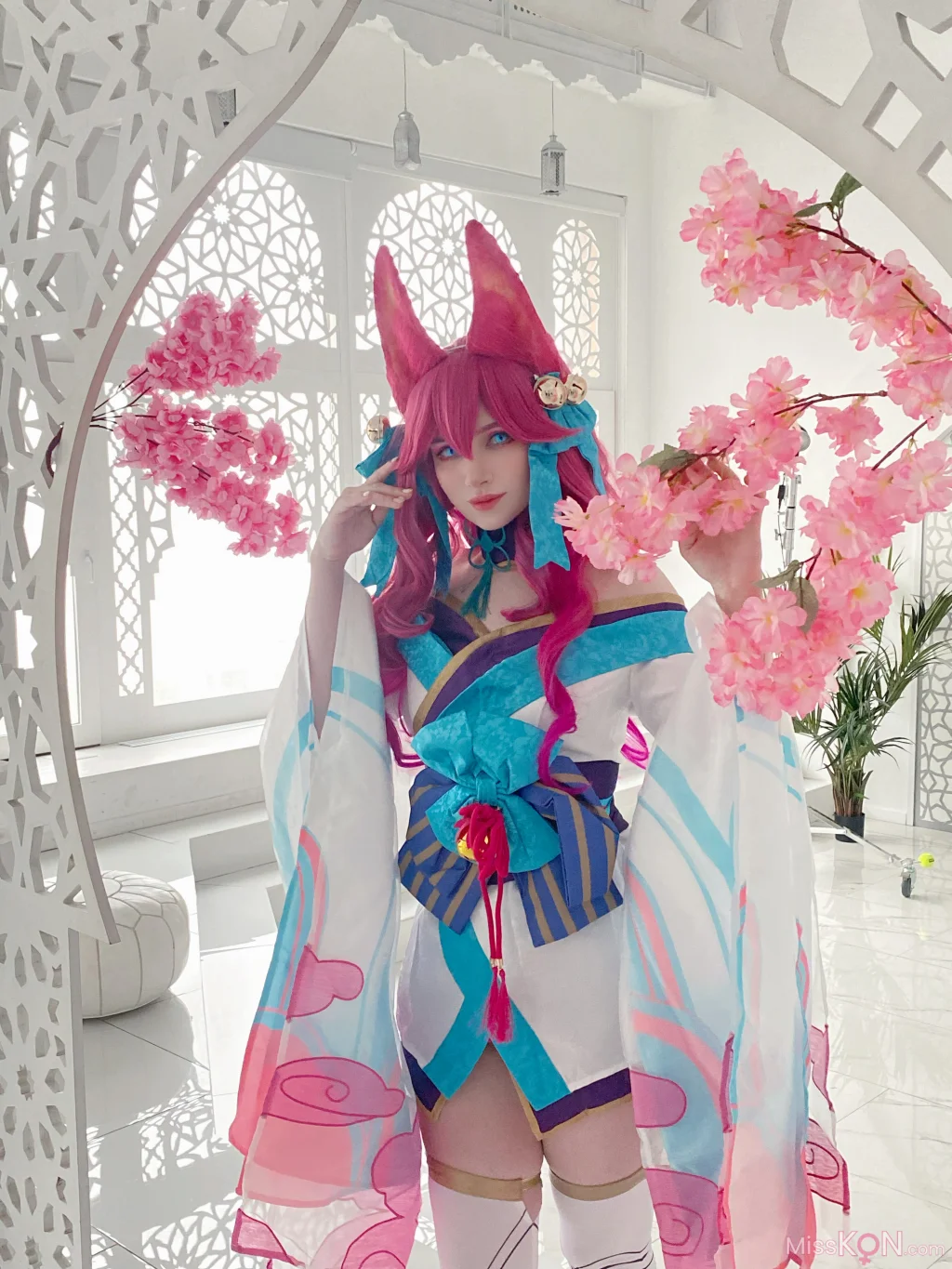 Coser@Ulichan_ Ahri Spirit Blossom
