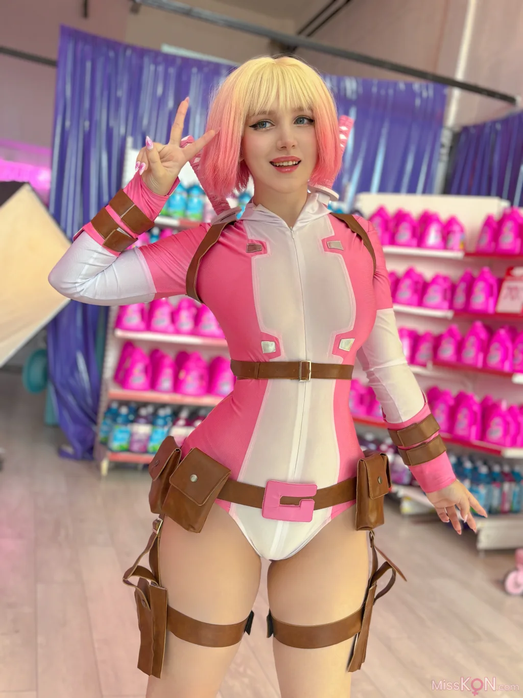 Coser@Ulichan_ Gwenpool