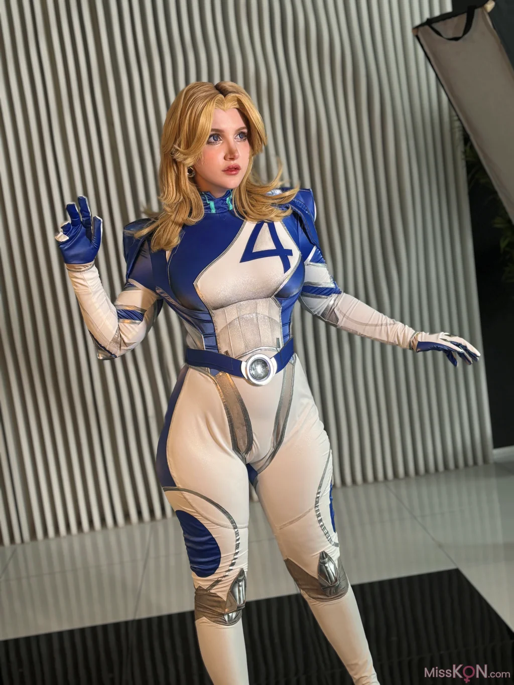 Coser@Ulichan_ Sue Storm Latex Bra
