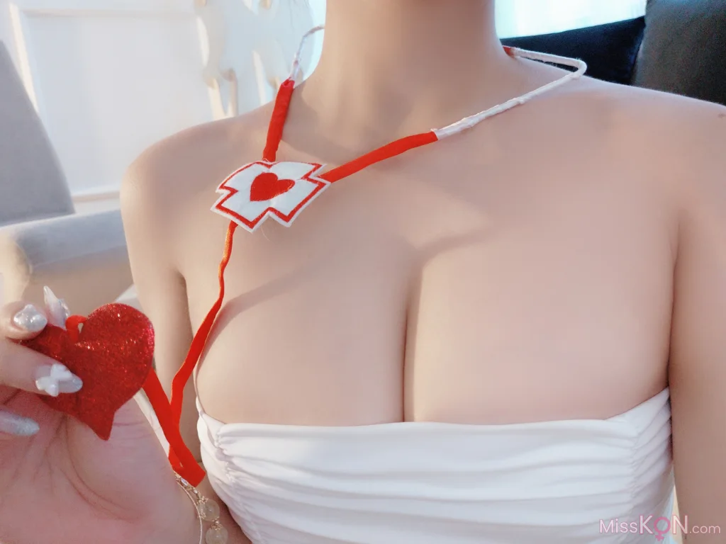 Coser@日奈娇_ 护士姐姐