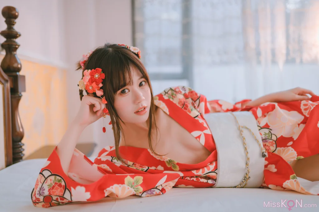 Coser@星黛鹿鹿_ 日常 浴衣室内