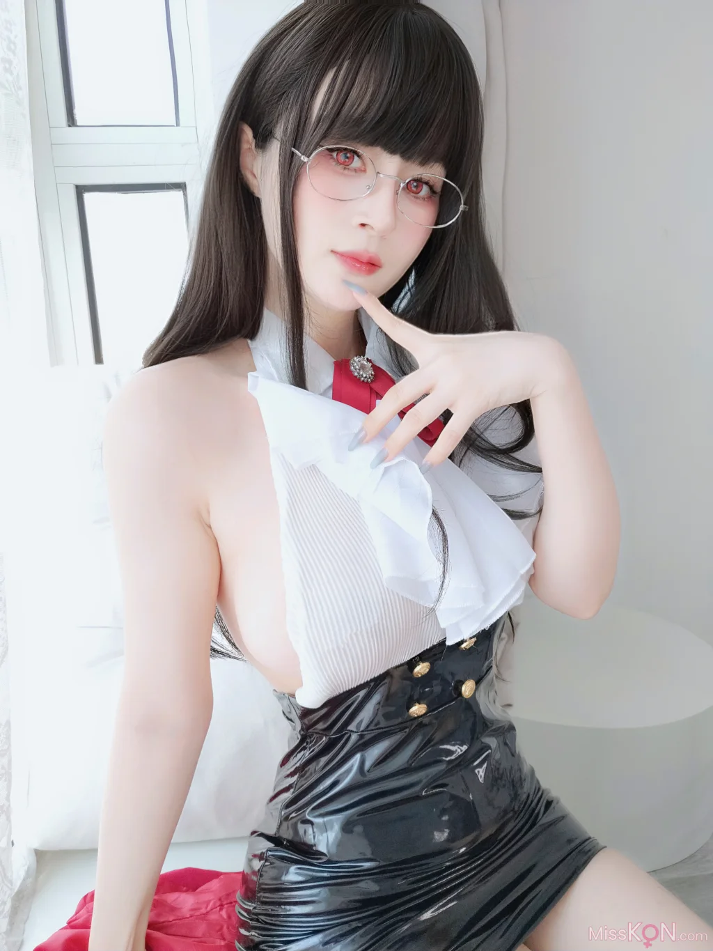 Coser@白银81_ [Fantia] 2024年11月会员合集（16套）