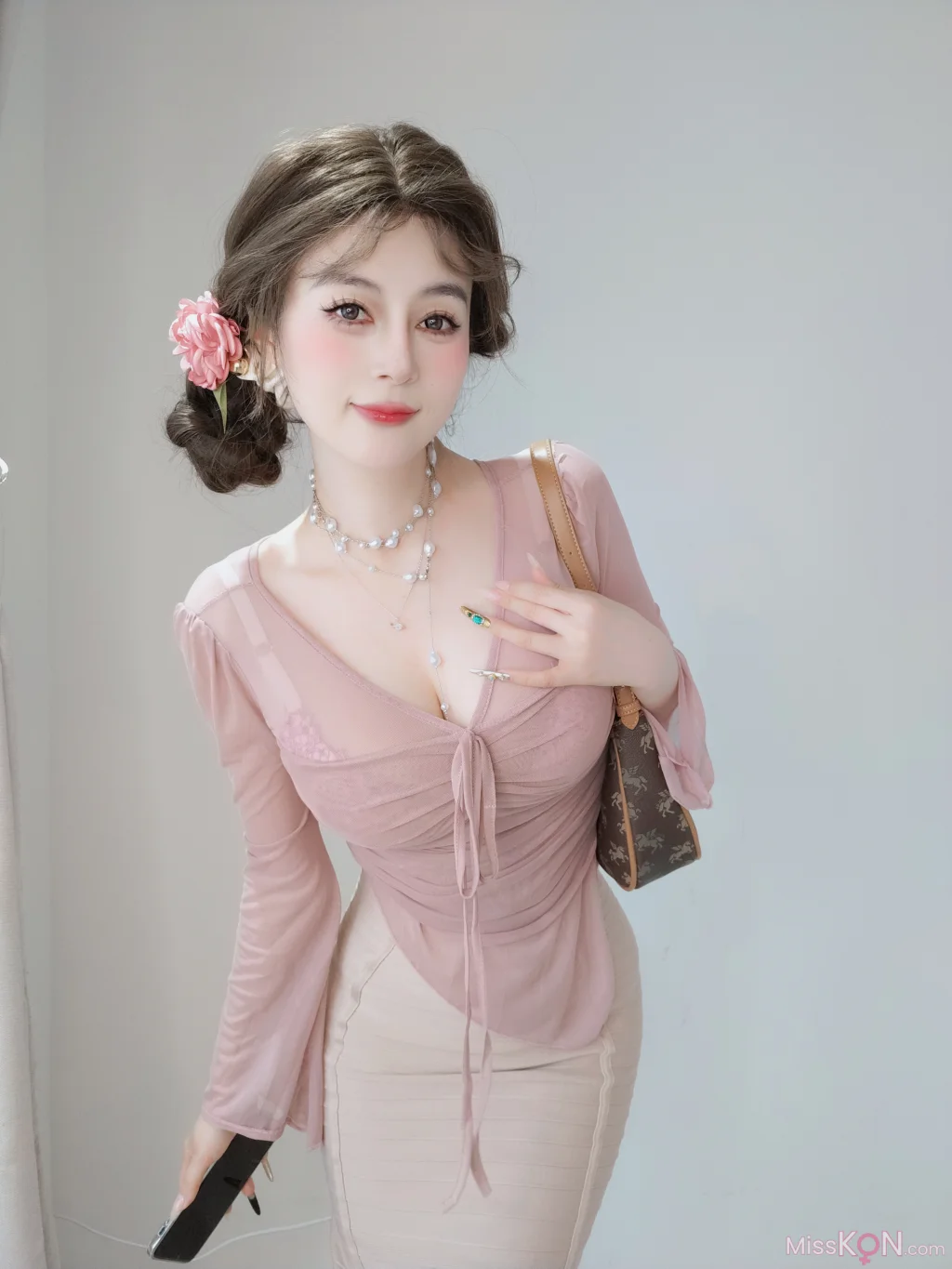 Coser@白银81_ [Fantia] 2024年11月会员合集（16套）