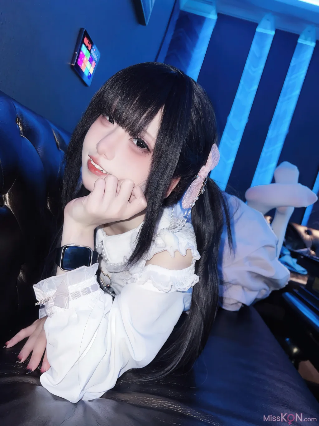 Coser@纸悦Etsu_ko_ 与地雷系女子的ktv约会