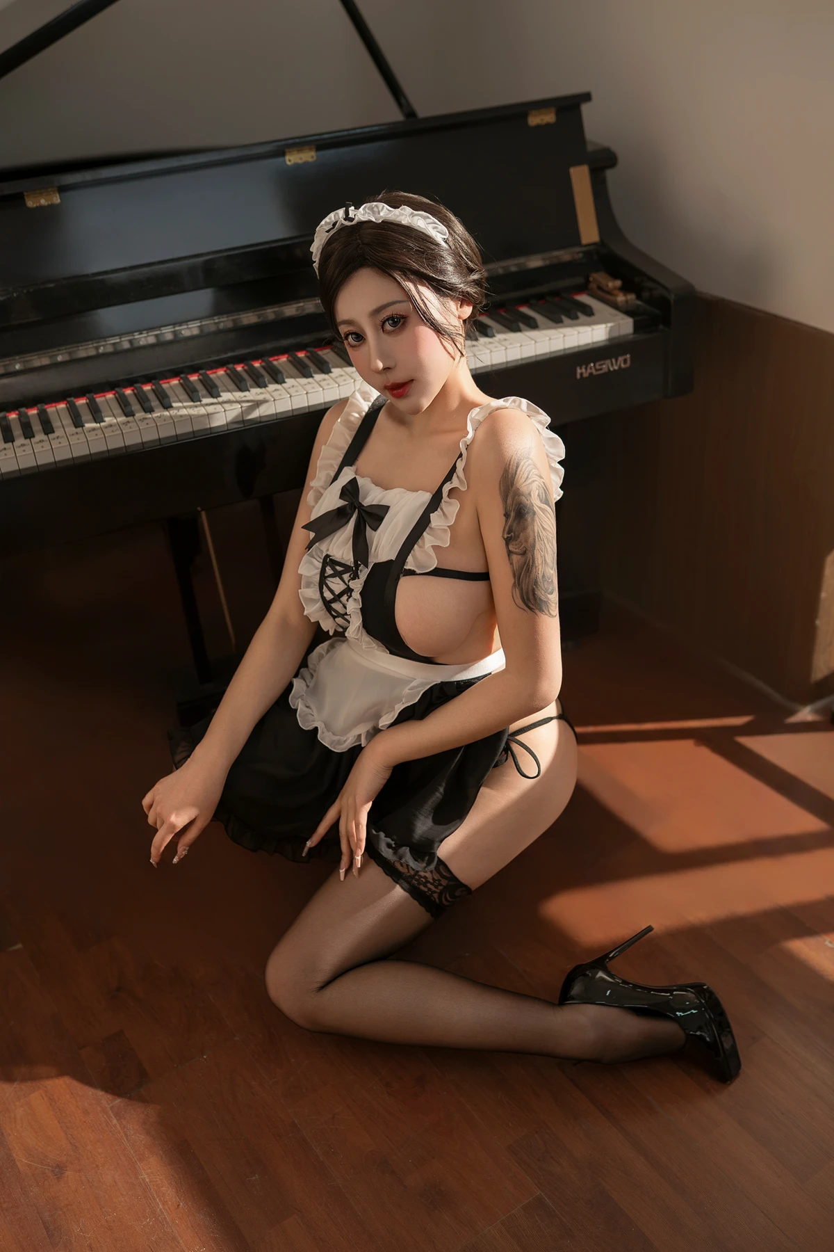 Cosplay 奈汐酱nice – 黑白女仆