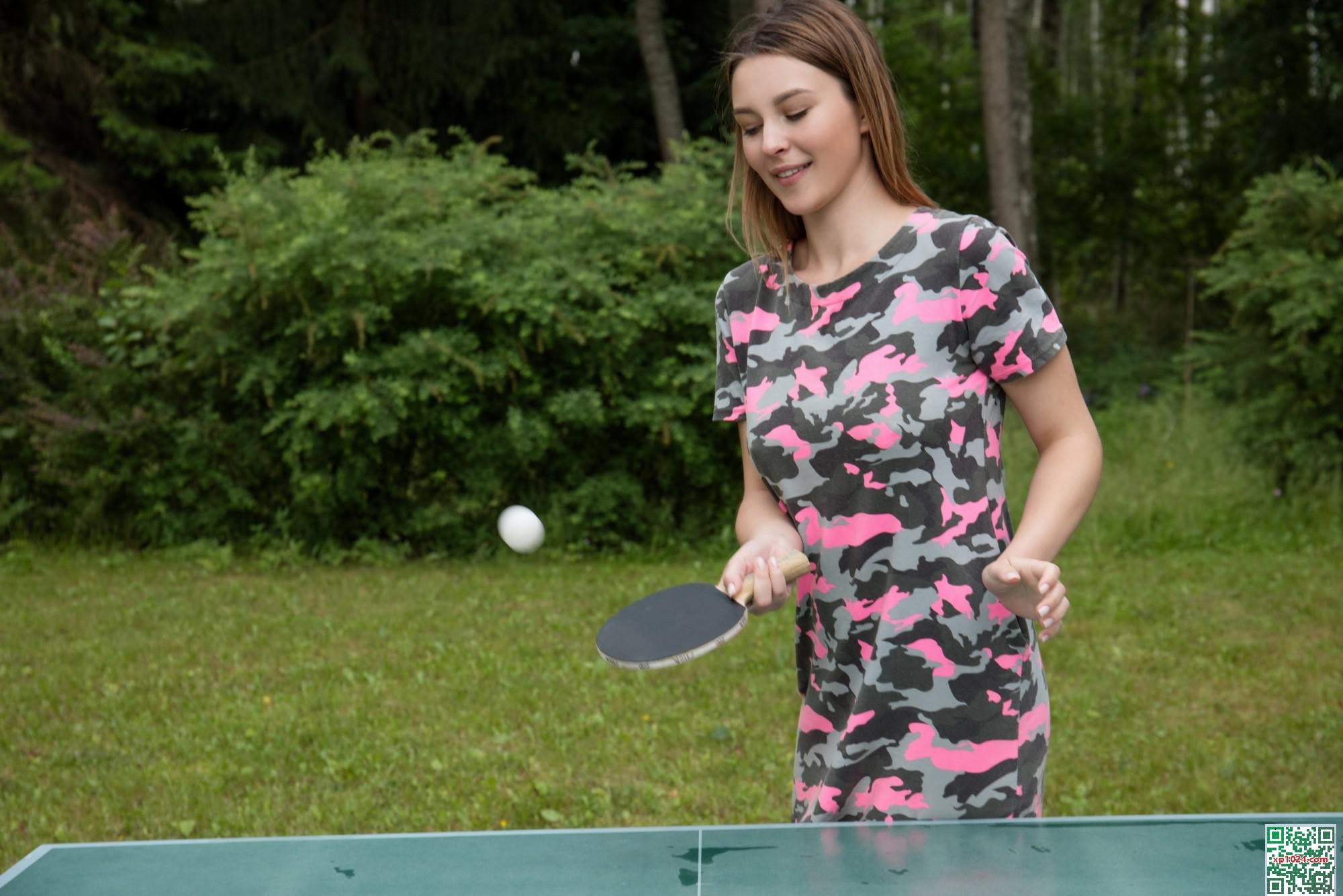 Dominika Jule – Pong Win
