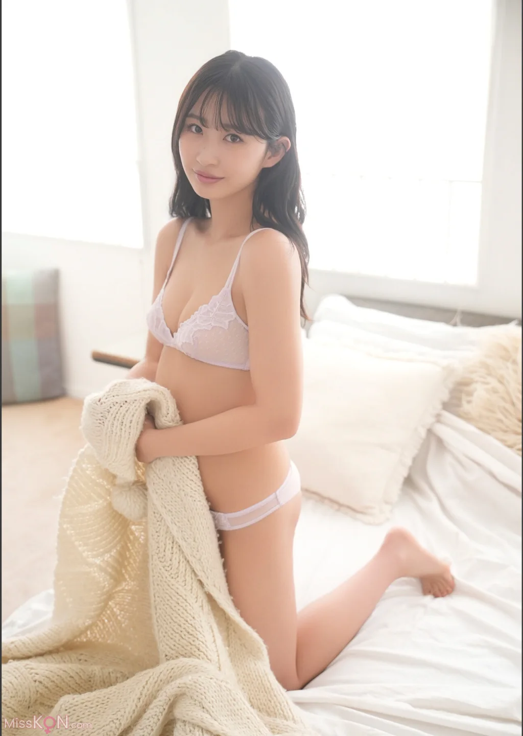 Hinata Matsumoto (松本日向)_『はじめての朝』BOMBデジタル写真集