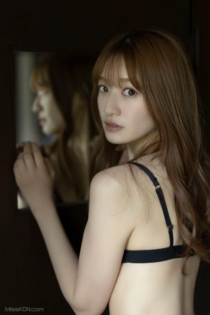 Kana Nakada (中田花奈)_ FRIDAYデジタル写真集 こんなにそばにいるのに