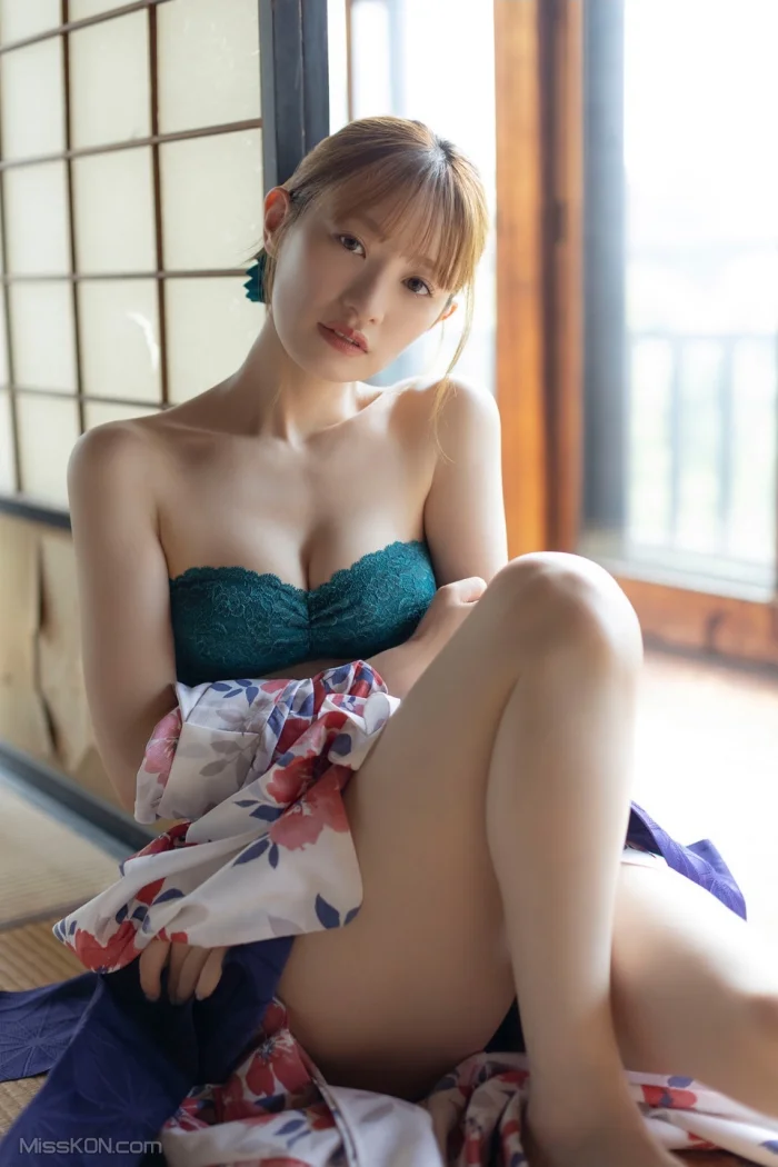 Kana Nakada (中田花奈)_ FRIDAYデジタル写真集 こんなにそばにいるのに