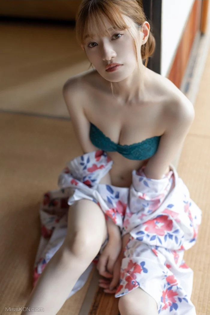 Kana Nakada (中田花奈)_ FRIDAYデジタル写真集 こんなにそばにいるのに