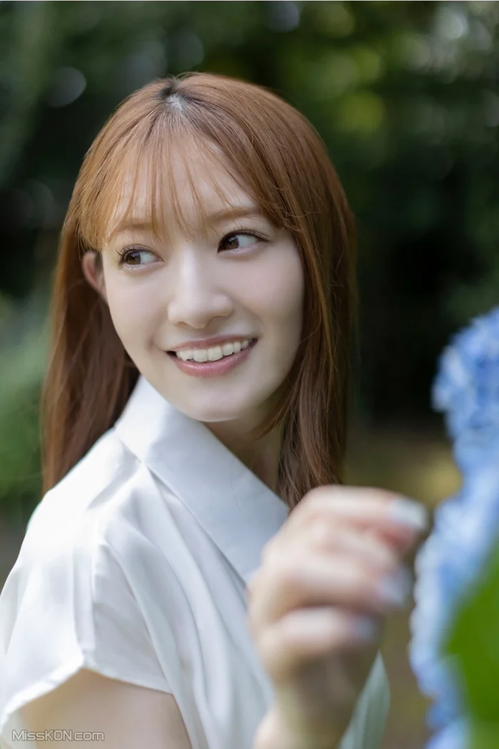 Kana Nakada (中田花奈)_ FRIDAYデジタル写真集 こんなにそばにいるのに