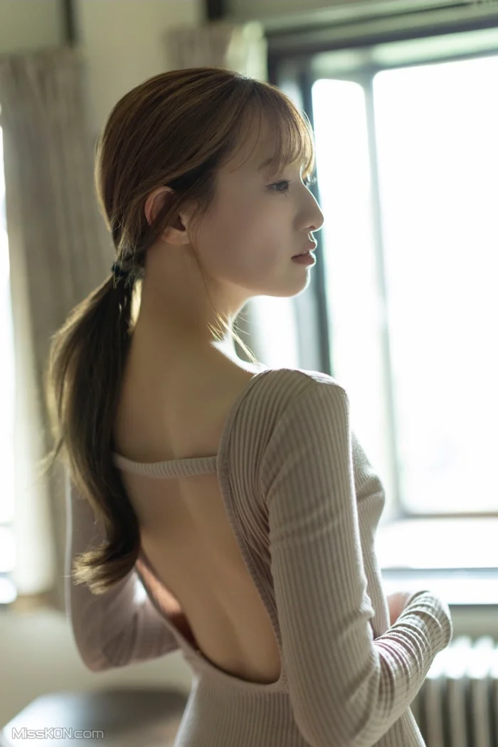 Kana Nakada (中田花奈)_ FRIDAYデジタル写真集 こんなにそばにいるのに