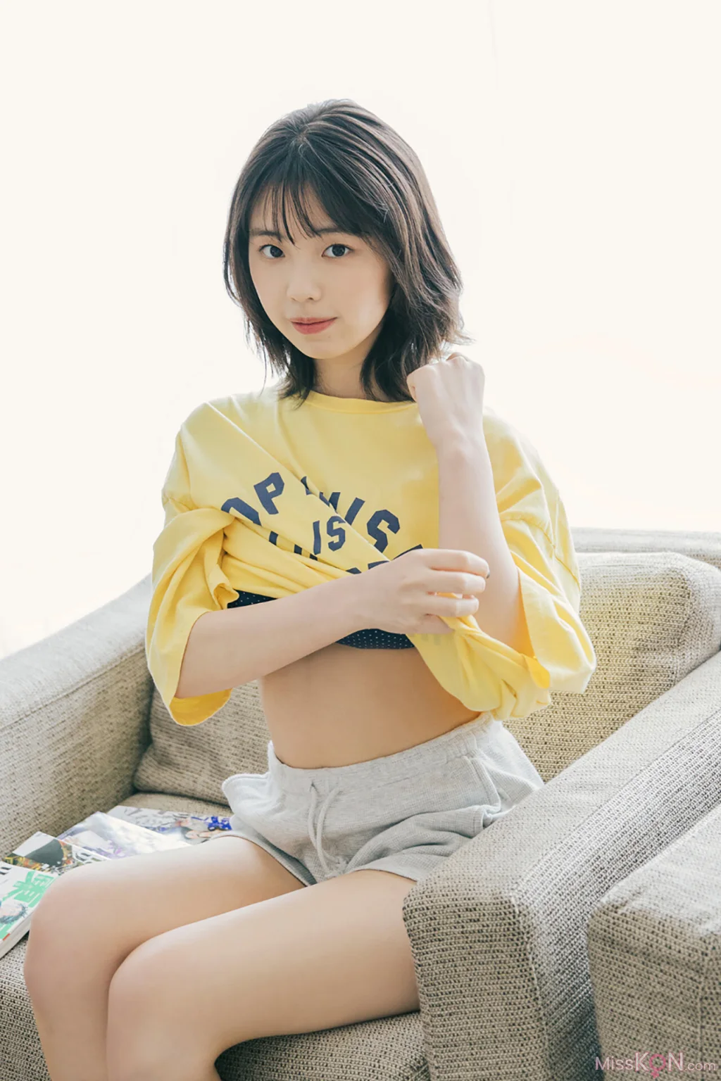 Kikuchi Hina (菊地姫奈)_ Platinum FLASHデジタル写真集 「虚構に恋するプリンセス」