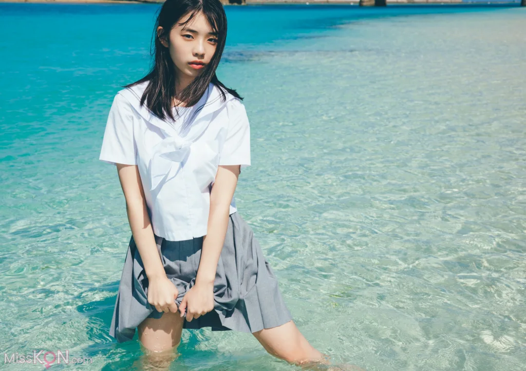 Kikuchi Hina (菊地姫奈)_「moment」 週プレ PHOTO BOOK