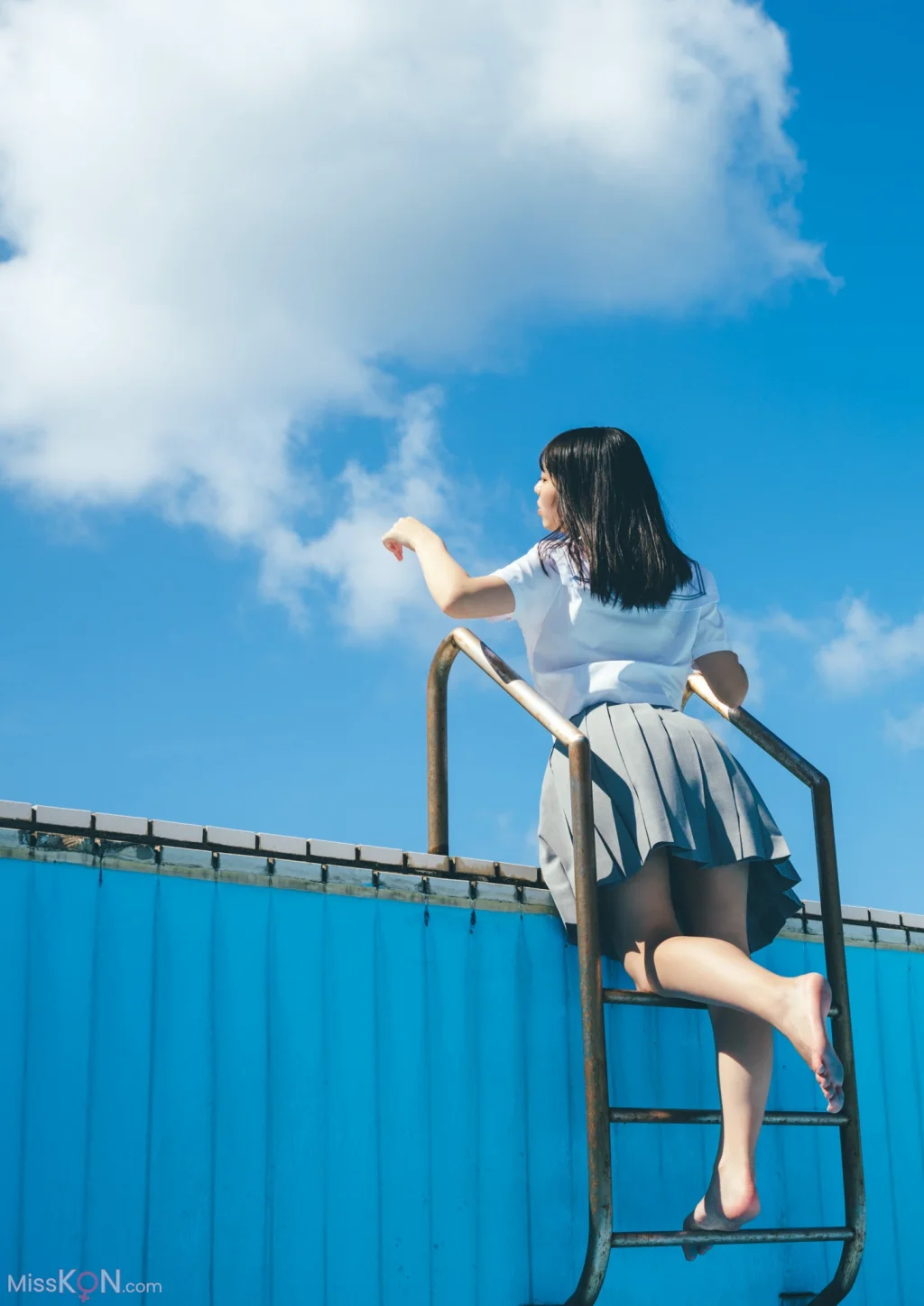 Kikuchi Hina (菊地姫奈)_「moment」 週プレ PHOTO BOOK