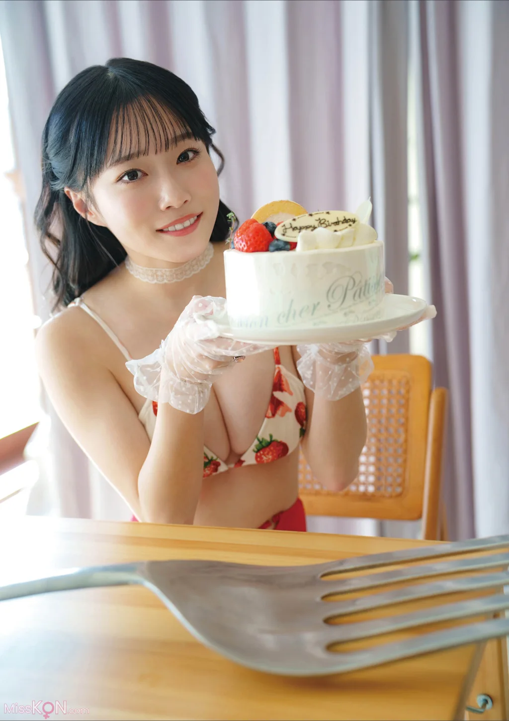 Miyu Kishi (岸みゆ)_「ちっちゃくないもん。」 DOLCEデジタル写真集