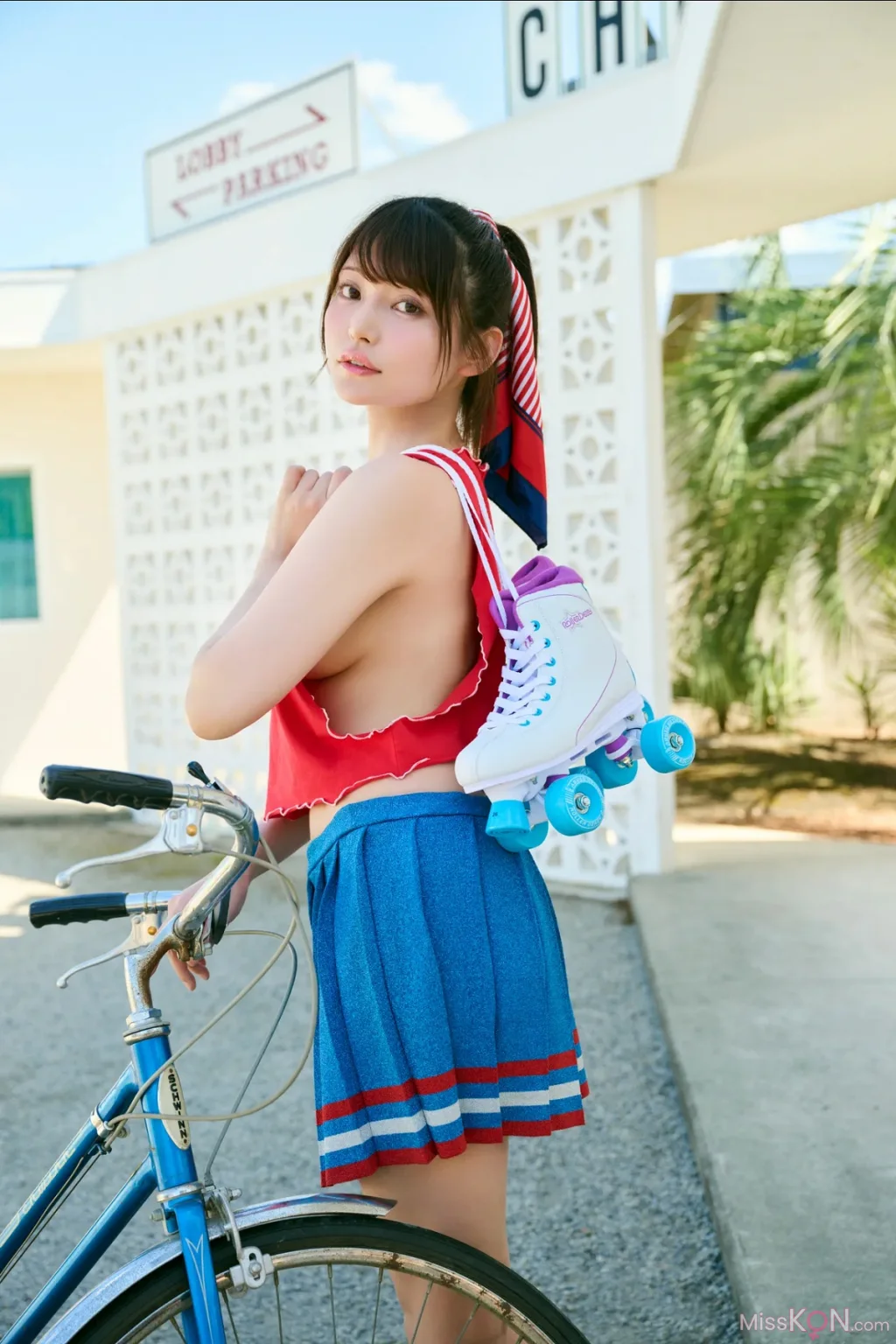 Nitori Sayaka (似鳥沙也加)_ FRIDAY GOLD A to Z Vol.21+22