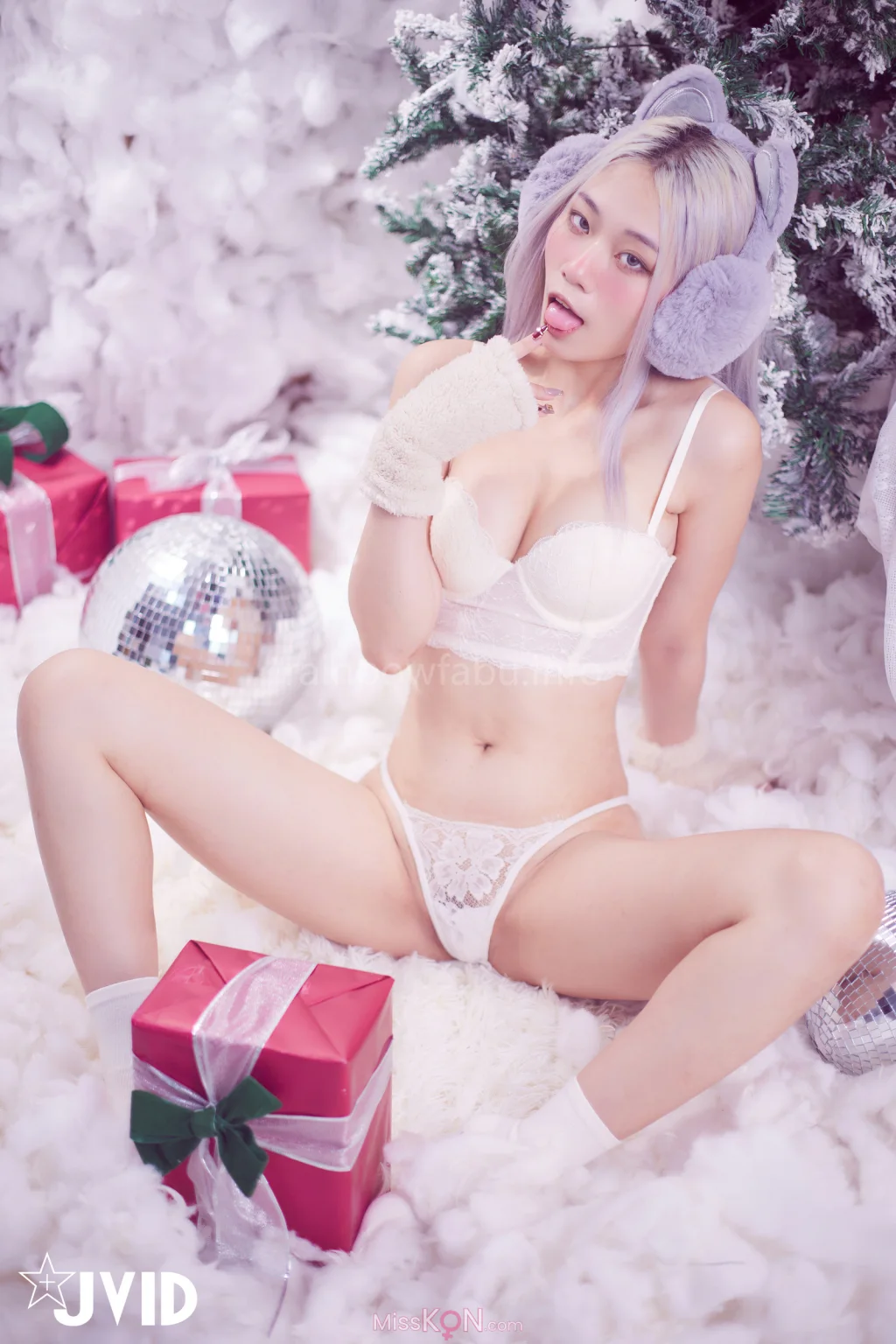 [JVID] Verna_ 性感的愛死寂寞人雪女Verna陪你度過聖誕寒冬