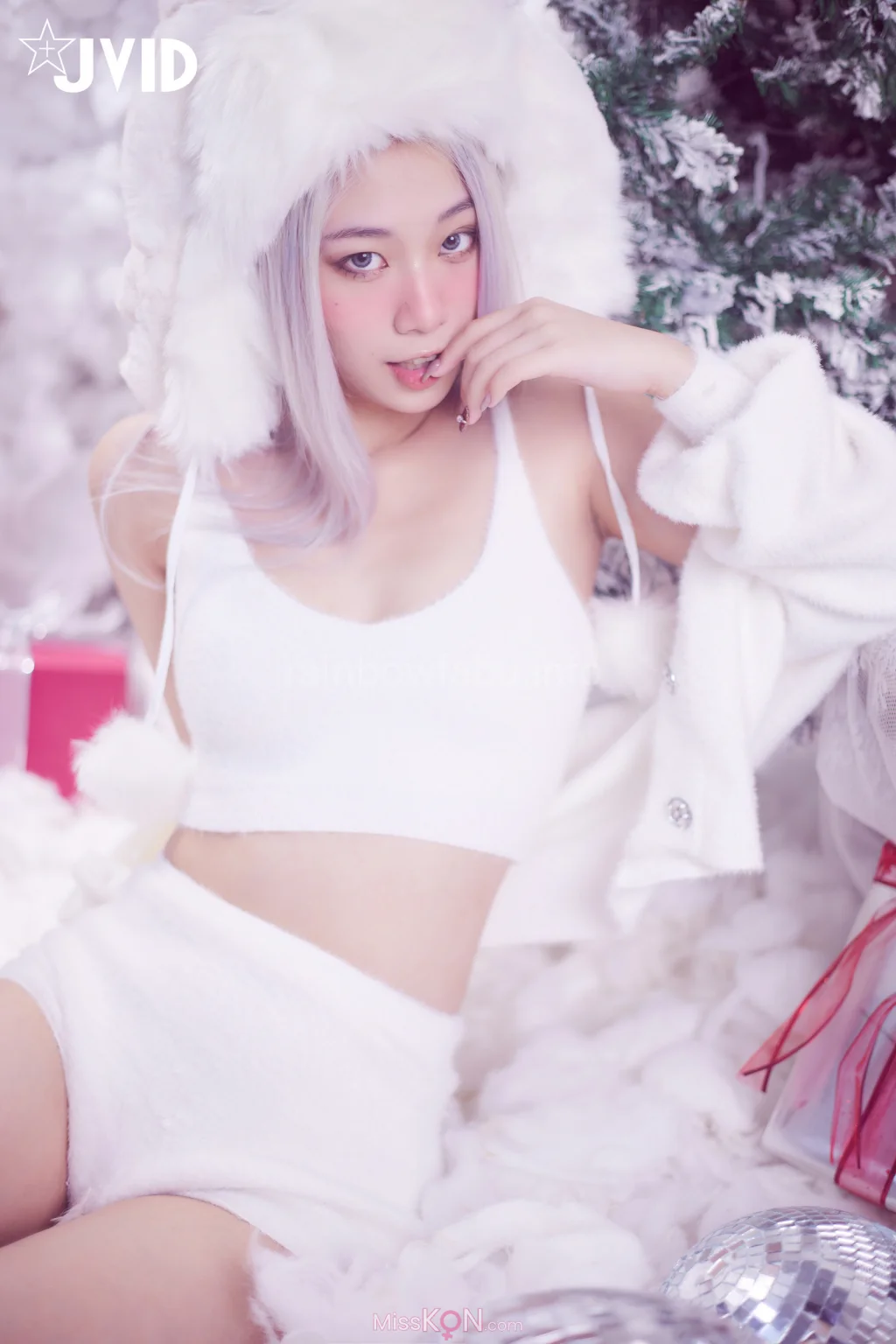 [JVID] Verna_ 性感的愛死寂寞人雪女Verna陪你度過聖誕寒冬