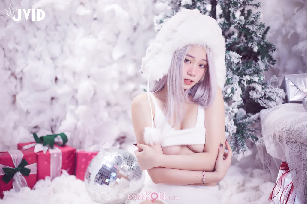 [JVID] Verna_ 性感的愛死寂寞人雪女Verna陪你度過聖誕寒冬