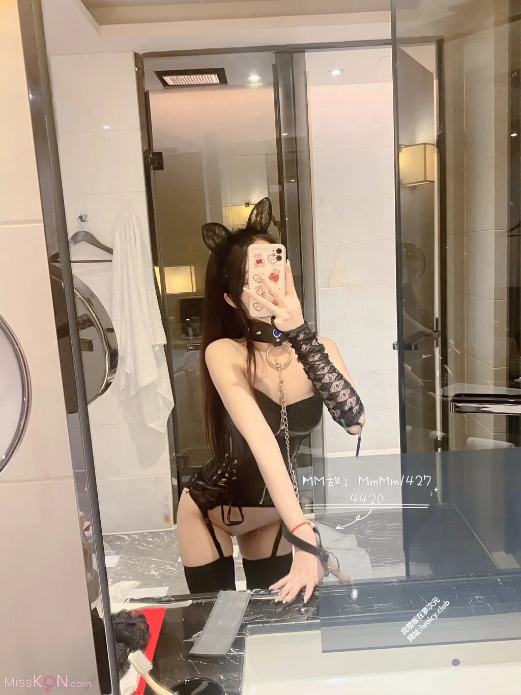 MM甜_ 顶级尤物 巨乳白虎一线天萝莉小合集