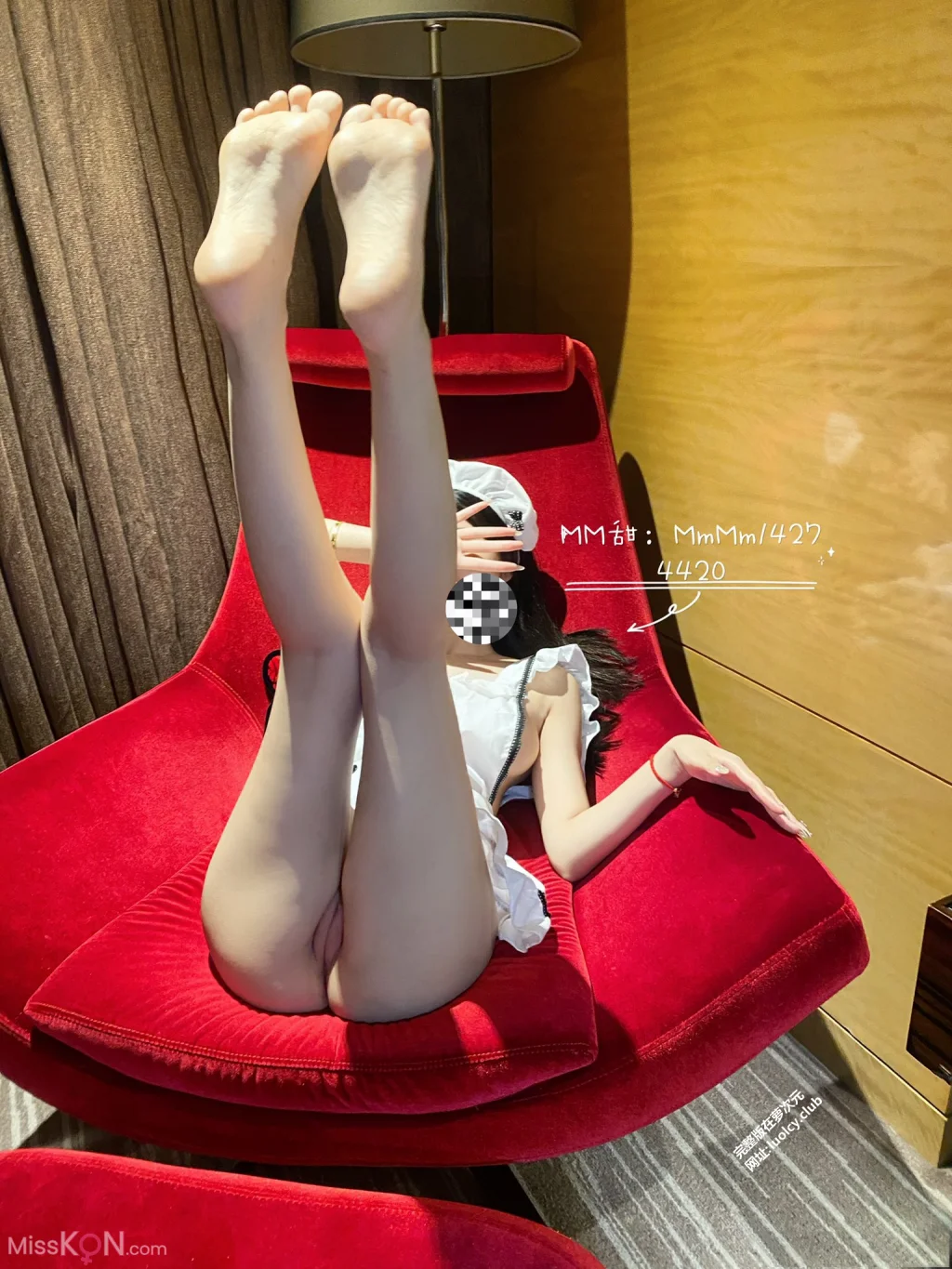 MM甜_ 顶级尤物 巨乳白虎一线天萝莉小合集