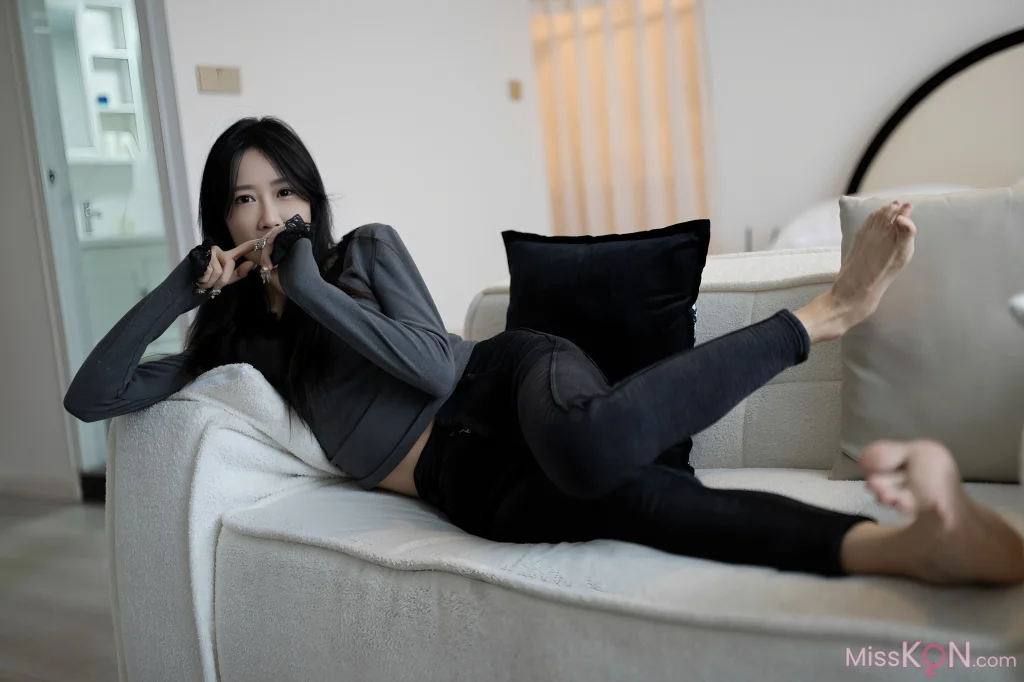 [Private Photoshoot] 冬兒_ 東航空姐 大尺度 私拍 視圖