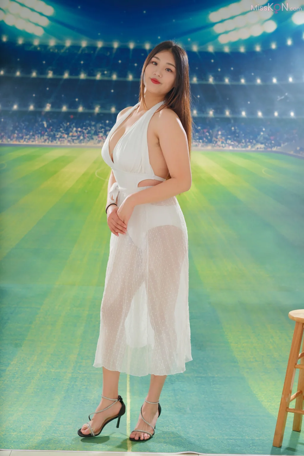 [Private Photoshoot] 皇甫夏霖_ 天花板级丰满女神 全尺度 一字马极品御姐