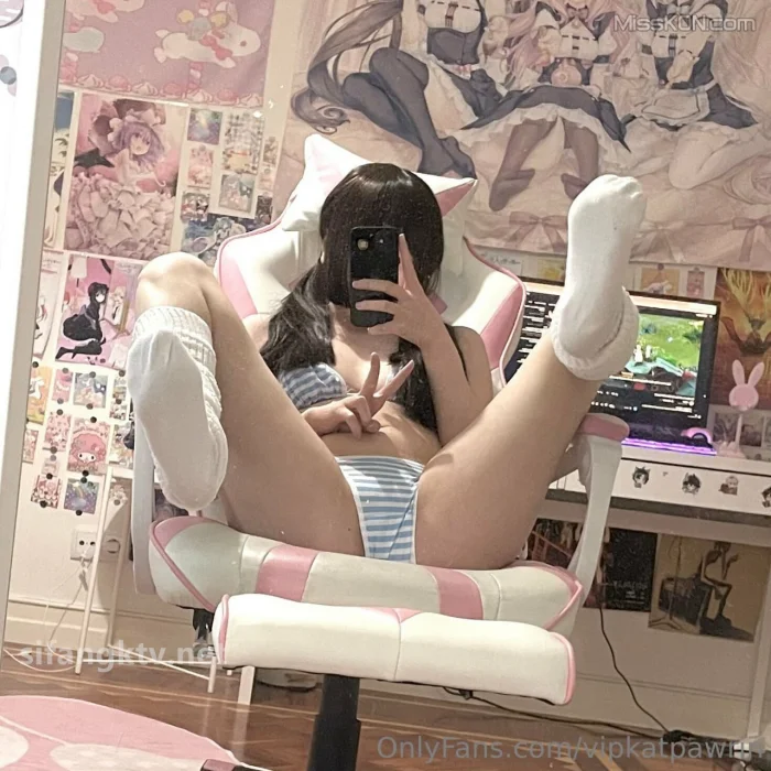 Viplewdcapy_ OnlyFans新作 二次元cosplay妹子极品大奶