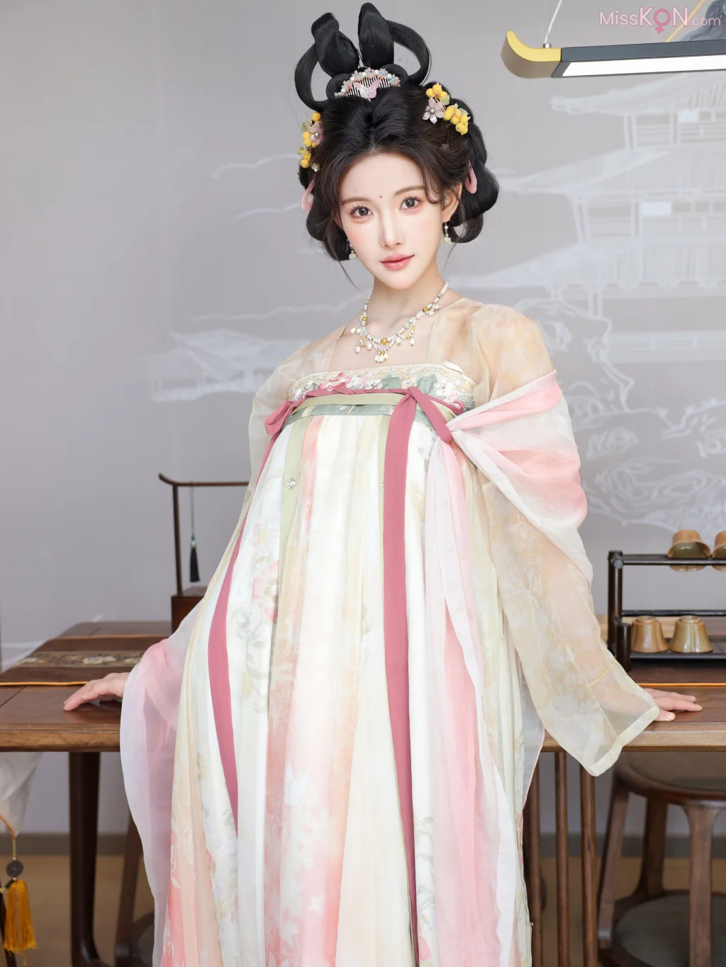 [XR Uncensored] 梨霜儿_ R18 秀人网模特 梦回大唐