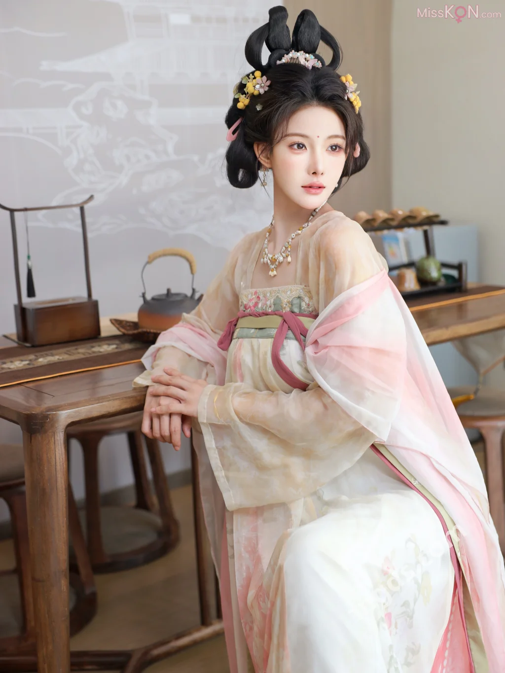 [XR Uncensored] 梨霜儿_ R18 秀人网模特 梦回大唐